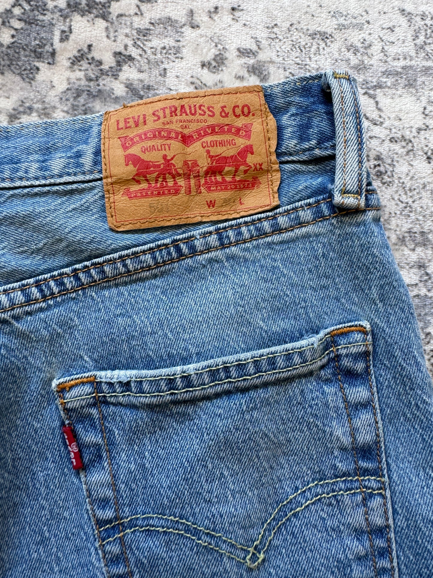Levis 501 Jeans Shorts womens - 30
