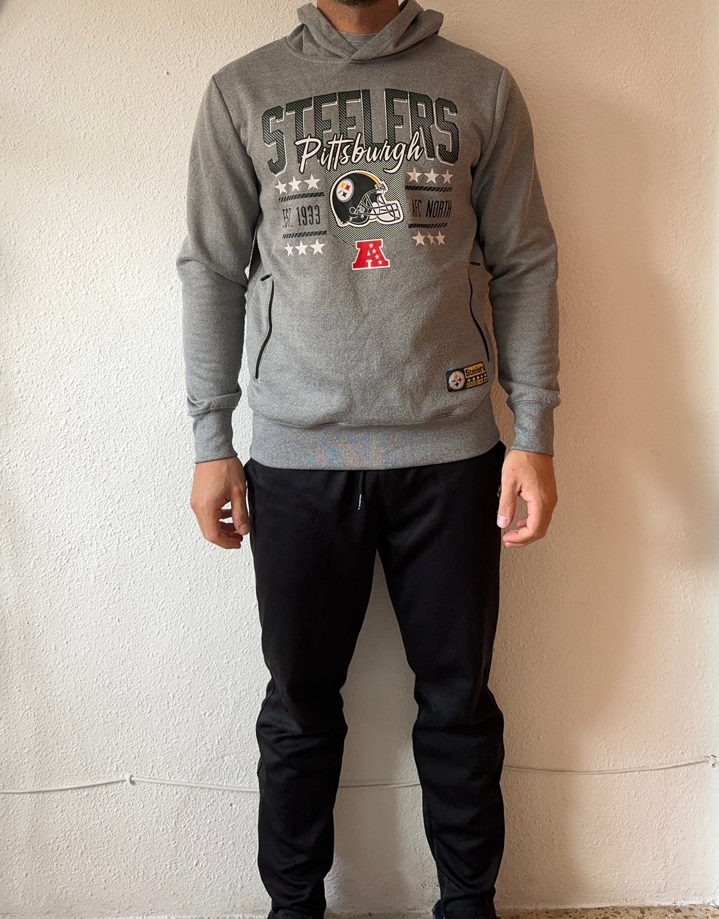 NFL Team Apprel Pittsbourgh Steelers Hoodie - S